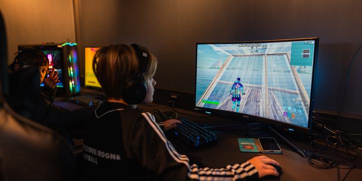 Bilde/illustrasjon for Sosial gaming på Nettverket E-sportsenter Sosial gaming på Nettverket E-sportsenter